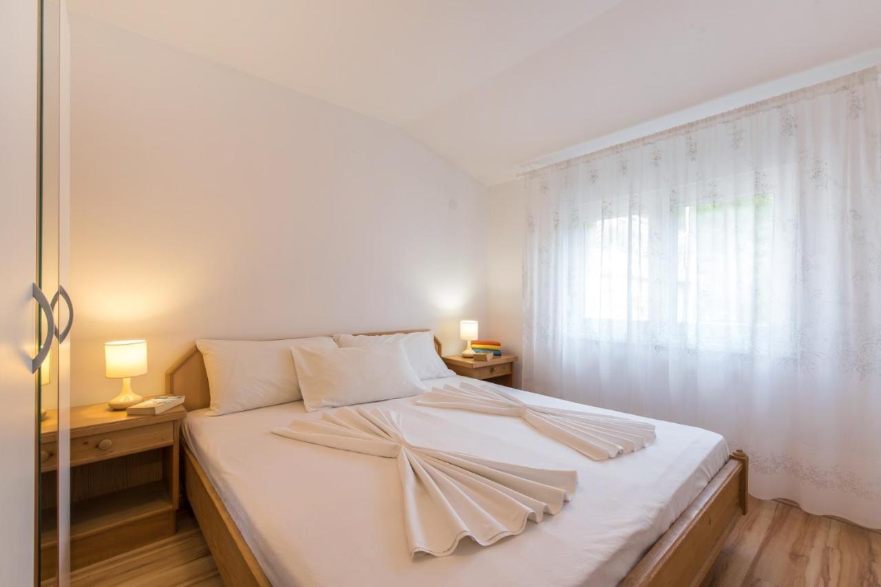 Apartments With A Parking Space Dramalj, Crikvenica - 5592 Exterior foto