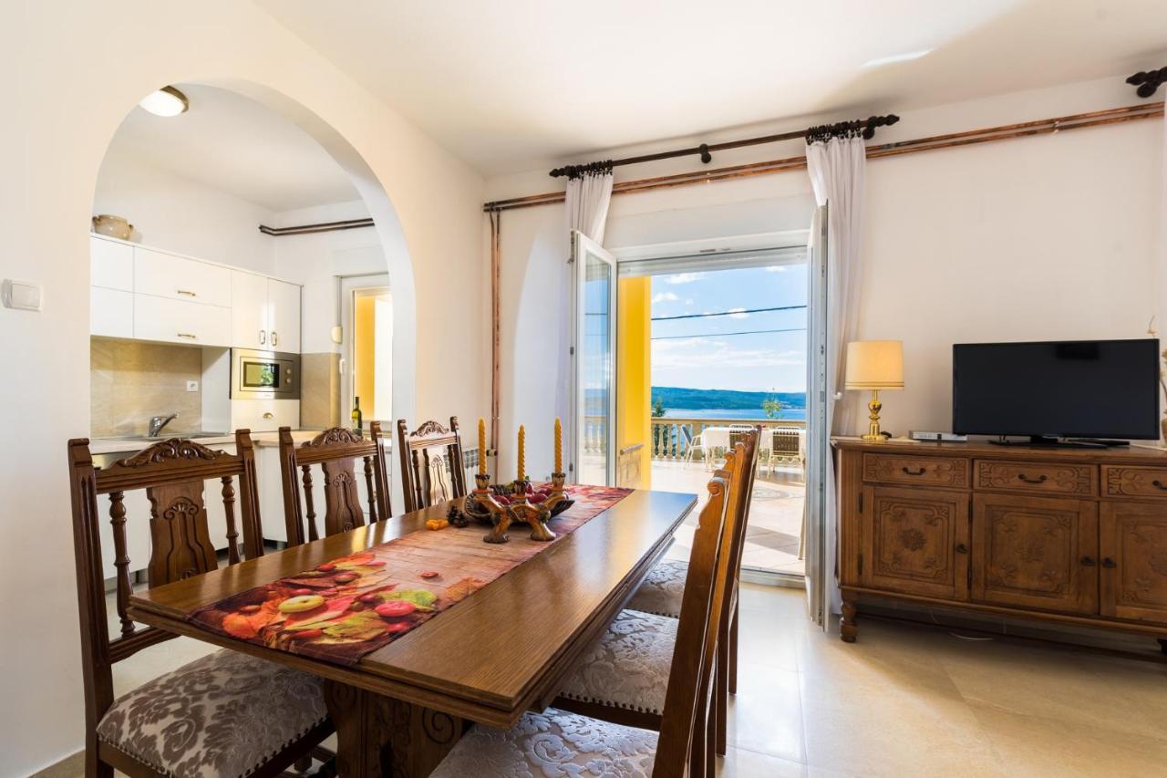 Apartments With A Parking Space Dramalj, Crikvenica - 5592 Exterior foto